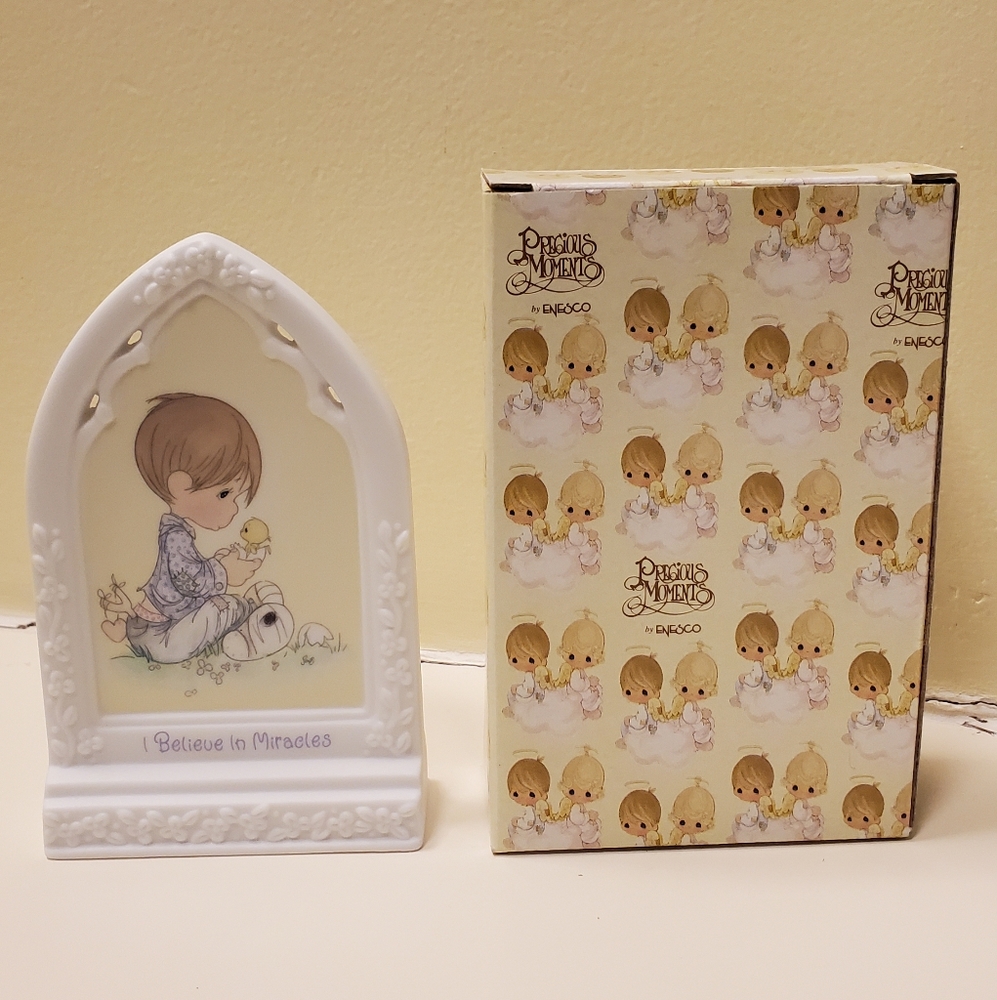 Enesco Precious Moments "I Believe In Miracles" 1999 Tabletop Plaque New